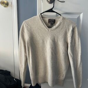 Black Brown 1826 Men's Light Gray V-Neck Sweater